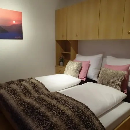 Alpenjuwel By Piaunddirk Hippach