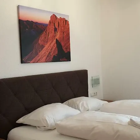 Alpenjuwel By Piaunddirk Hippach