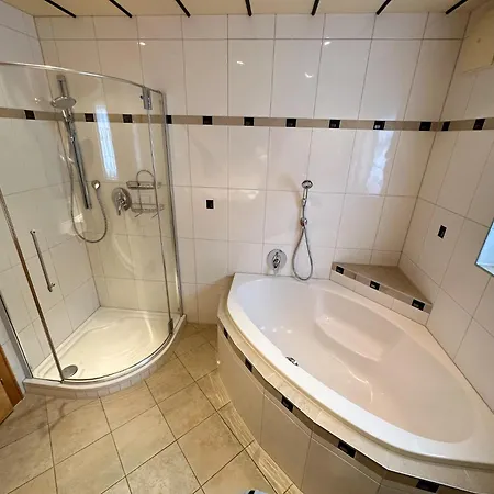 Alpenjuwel By Piaunddirk